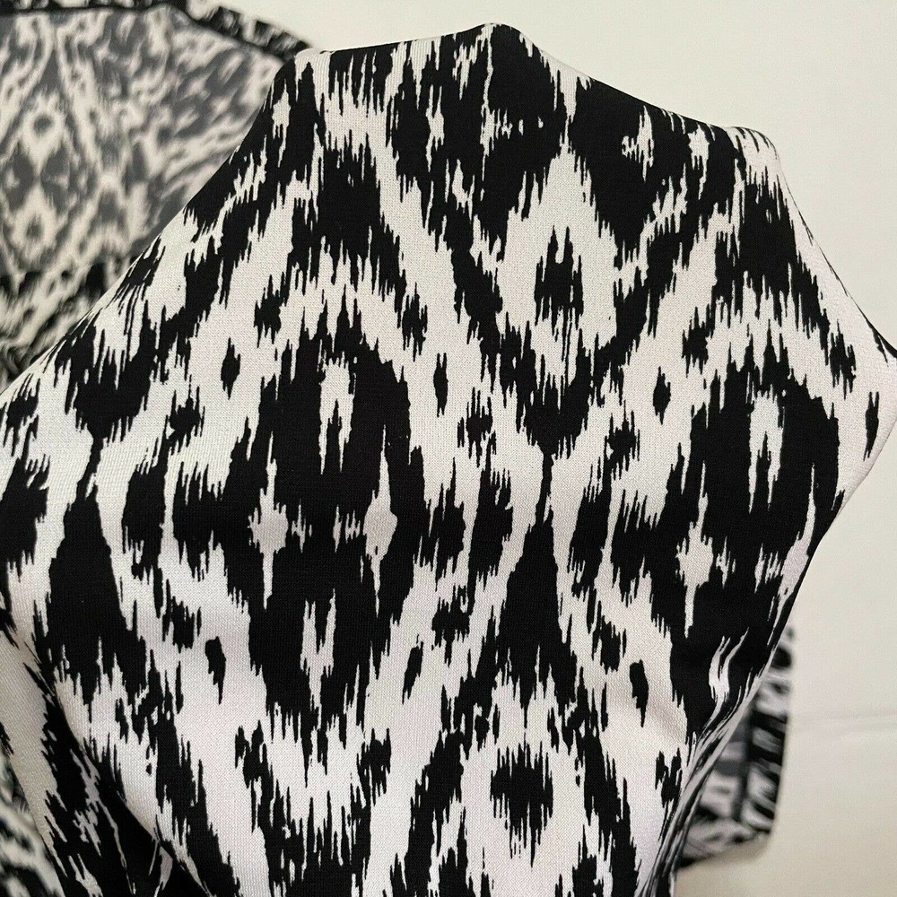 Avenue Women's Black & White Patterned Lightweight Stretch Full Skirt Size 18/20 - Picture 5 of 8